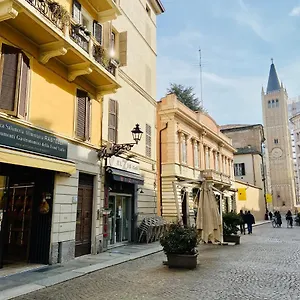appartamento-strada-duomo.emilia-romagnahotels.net/